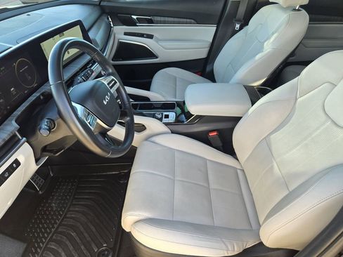 Certified 2024 Kia Telluride SX image 10