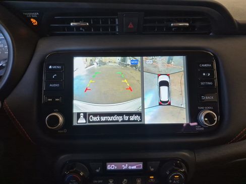 Used 2024 Nissan Kicks SR w/ SR Premium Package FWD image 34