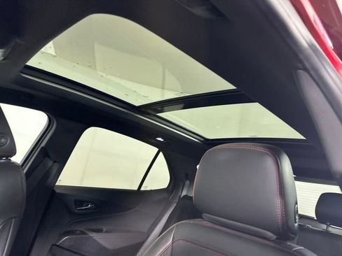 Used 2023 Chevrolet Equinox RS w/ LPO, Floor Liner Package image 12