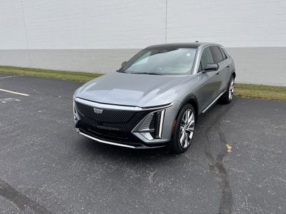 Used 2025 Cadillac Lyriq Luxury w/ LPO, Floor Liner Package