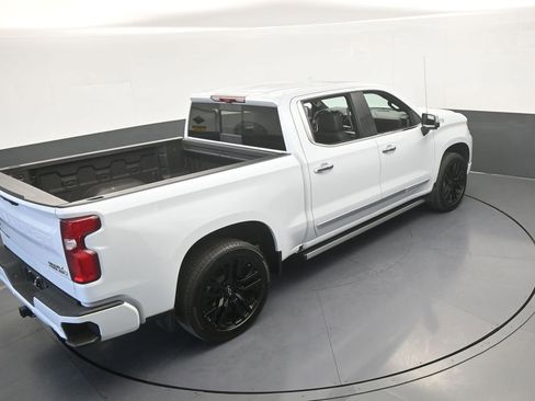 Used 2026 Chevrolet Silverado 1500 High Country w/ Technology Package image 68