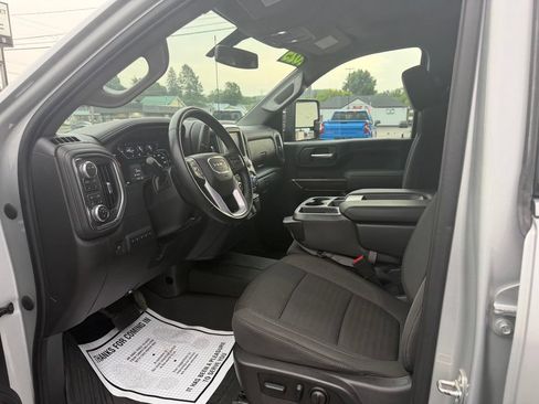 Used 2023 GMC Sierra 3500 SLE w/ SLE Convenience Package AWD/4WD image 8