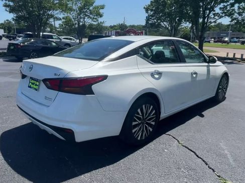 Used 2023 Nissan Altima 2.5 SV FWD image 8