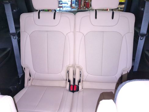 New 2025 Jeep Grand Cherokee L Limited w/ Luxury Tech Group II image 26