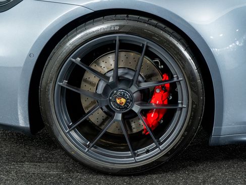 Used 2025 Porsche 911 Carrera 4 GTS image 9