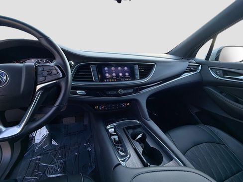 Used 2023 Buick Enclave Avenir w/ Avenir Technology Package image 27