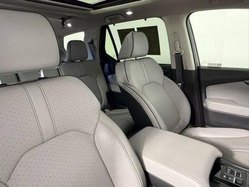 Used 2024 Honda Pilot Elite image 49
