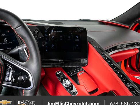Used 2024 Chevrolet Corvette Stingray Premium Conv w/ Z51 Performance Package RWD image 25