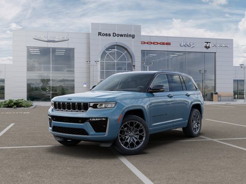 New 2026 Jeep Grand Cherokee Summit image 2