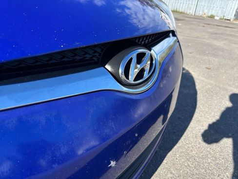 Used 2012 Hyundai Veloster image 5