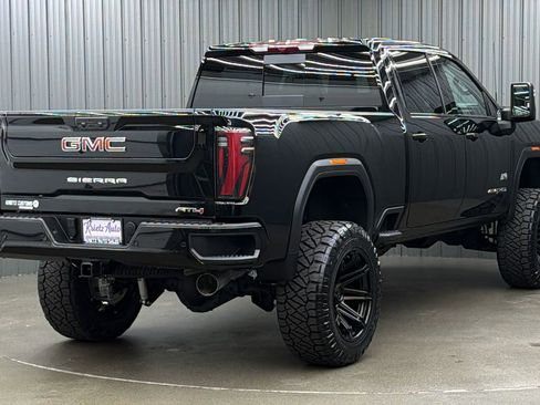 Used 2026 GMC Sierra 2500 AT4 AWD/4WD image 5