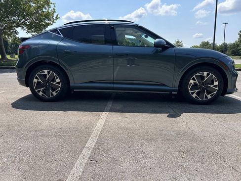 New 2026 Genesis GV60 AWD image 8