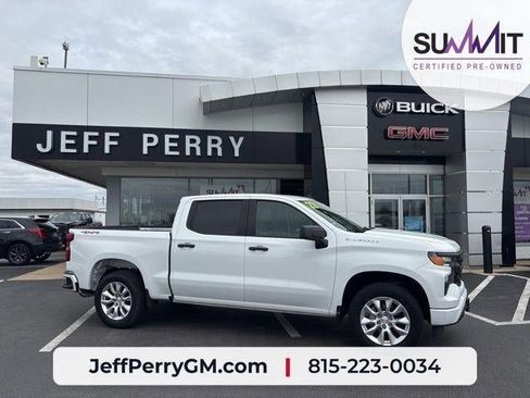 Used 2022 Chevrolet Silverado 1500 Custom AWD/4WD image 1