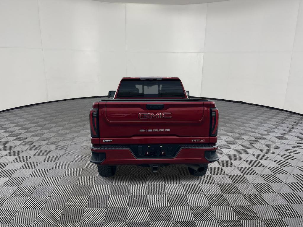 Used 2025 GMC Sierra 2500 AT4 w/ AT4 Premium Plus Package AWD/4WD image 4