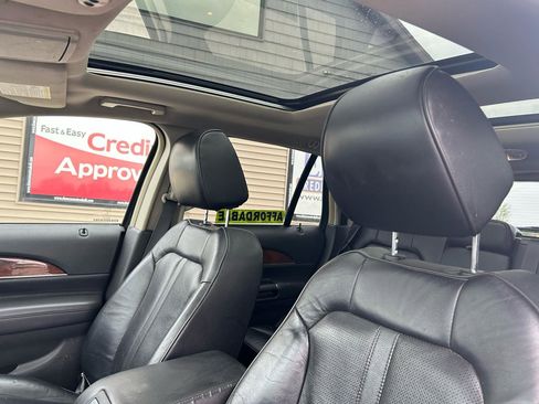 Used 2014 Lincoln MKX AWD w/ Equipment Group 101A image 18