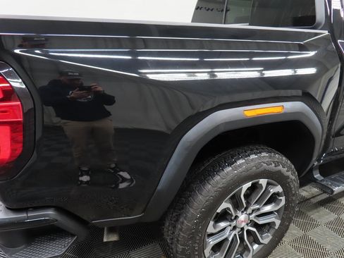 Used 2023 GMC Canyon Denali image 35