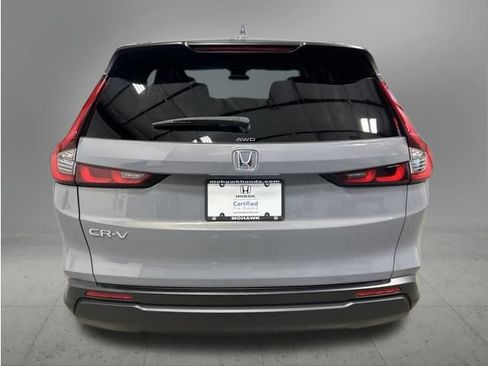 Certified 2025 Honda CR-V LX image 5