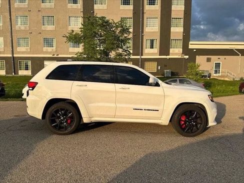 Used 2018 Jeep Grand Cherokee SRT w/ Trailer Tow Group IV AWD/4WD image 76
