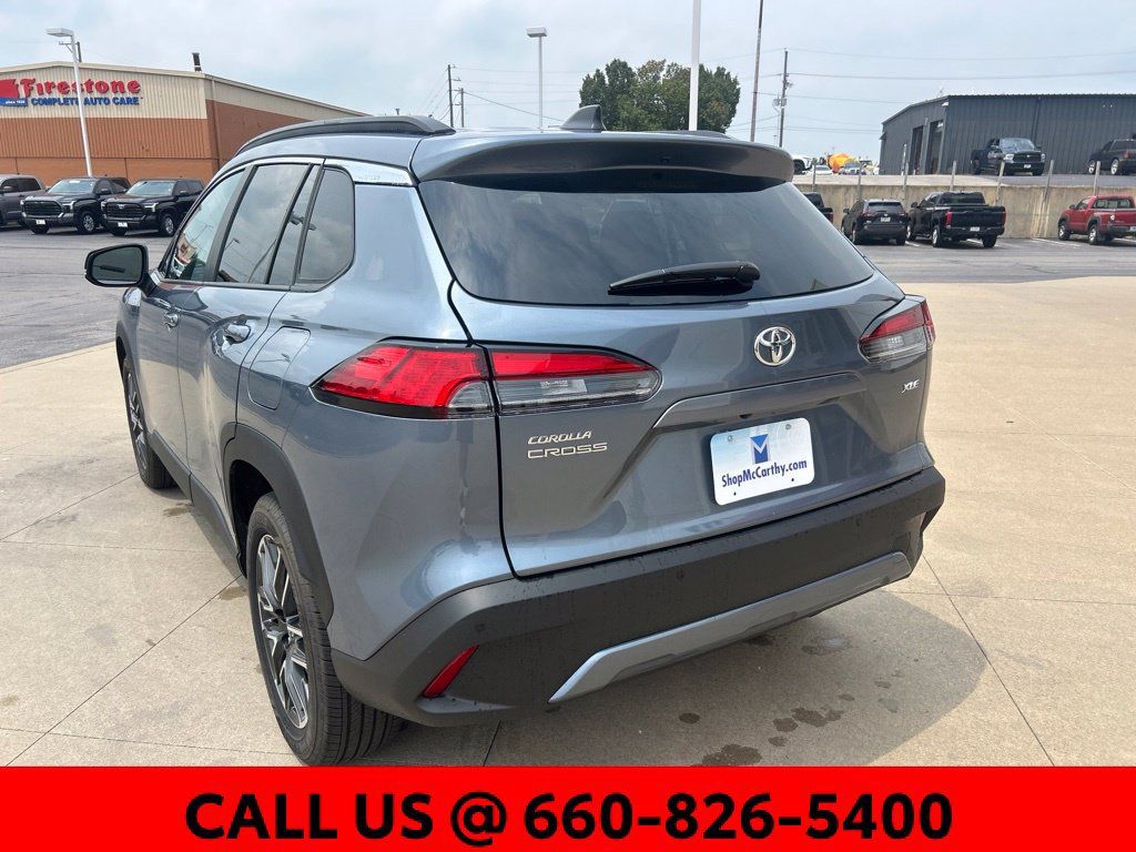 Used 2026 Toyota Corolla Cross XLE FWD image 10