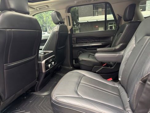 Used 2019 Ford Expedition Platinum RWD image 21