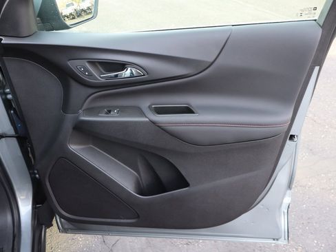 Used 2024 Chevrolet Equinox RS image 24