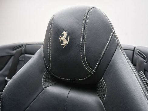 Used 2016 Ferrari California T image 55