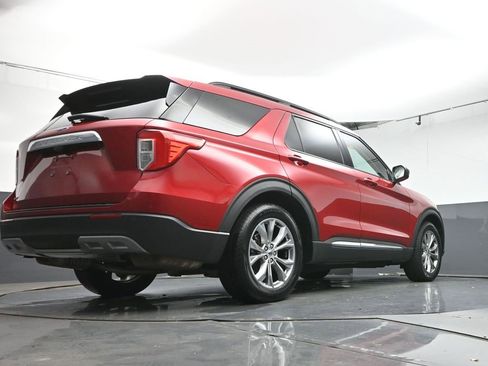 Used 2021 Ford Explorer XLT w/ Equipment Group 202A image 39