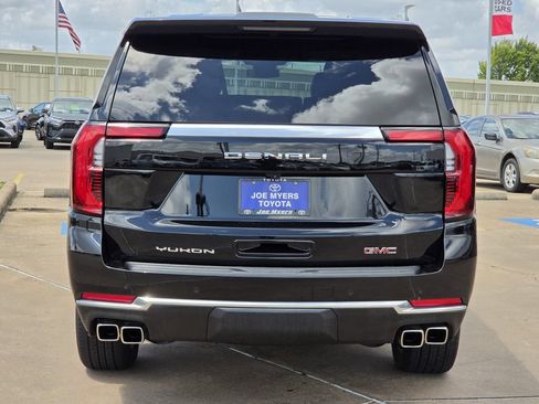 Used 2025 GMC Yukon XL Denali w/ Sun & Power Step Package AWD/4WD image 8