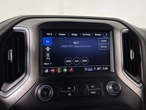 Used 2022 Chevrolet Silverado 1500 LT AWD/4WD image 20