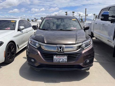 Used 2021 Honda HR-V EX-L image 2