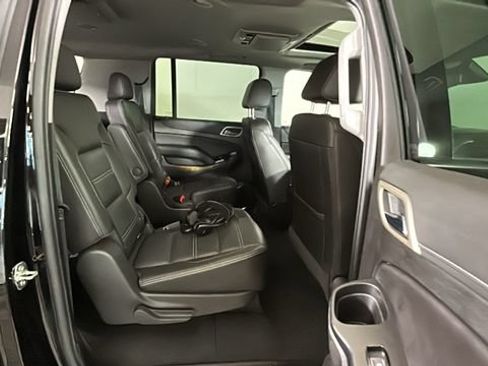Used 2020 GMC Yukon XL Denali w/ Open Road Package AWD/4WD image 30