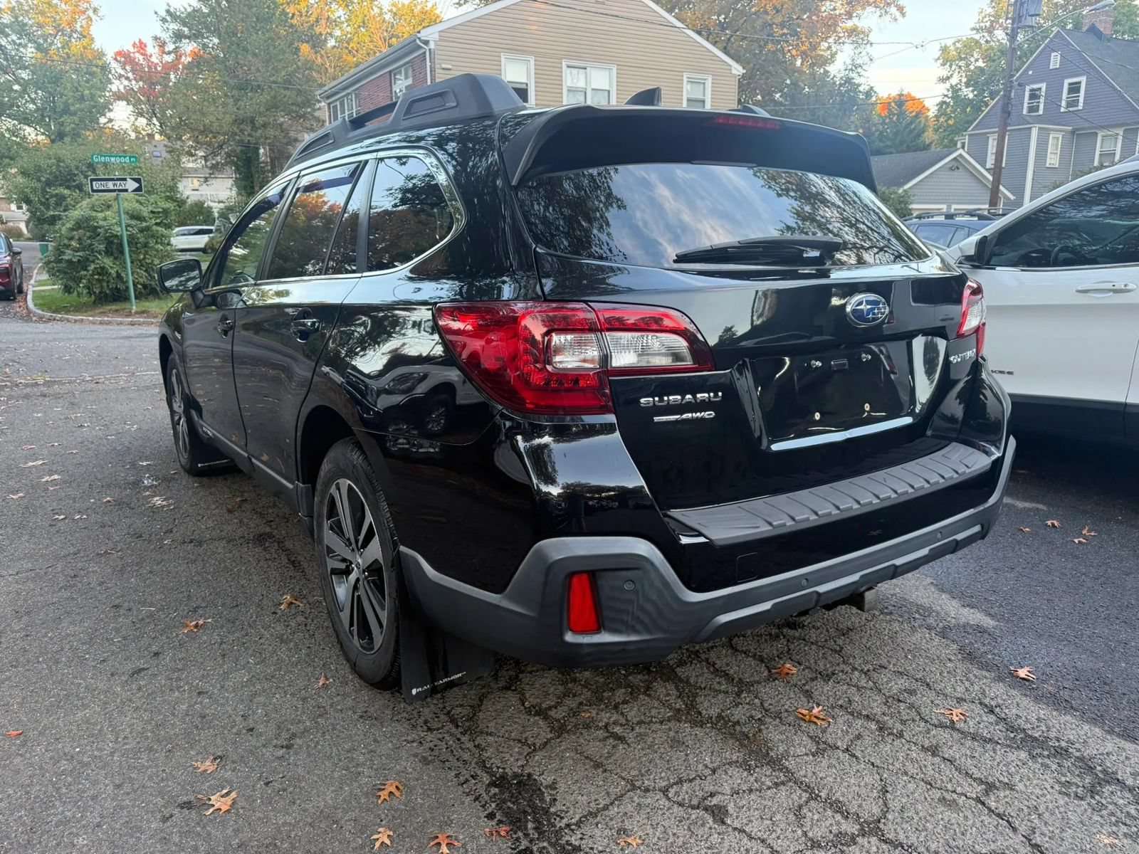 Used 2018 Subaru Outback 2.5i Limited AWD/4WD image 6