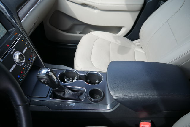 Used 2018 Ford Explorer Limited FWD image 24