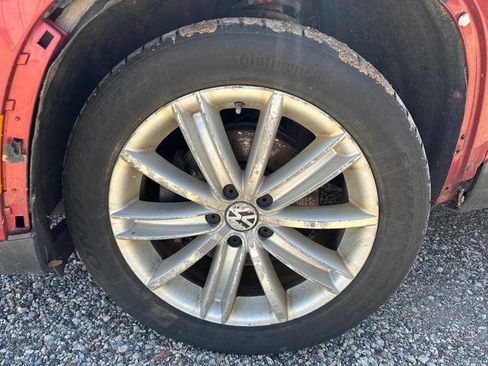 Used 2011 Volkswagen Tiguan SE AWD/4WD image 11