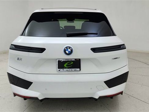 Used 2025 BMW iX xDrive50 image 5