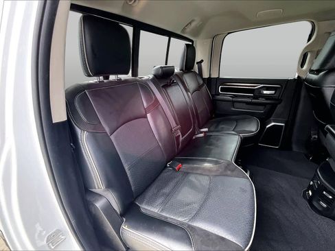 Used 2024 RAM 2500 Laramie AWD/4WD image 20
