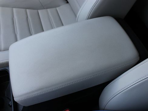 Used 2025 Honda CR-V EX-L image 48