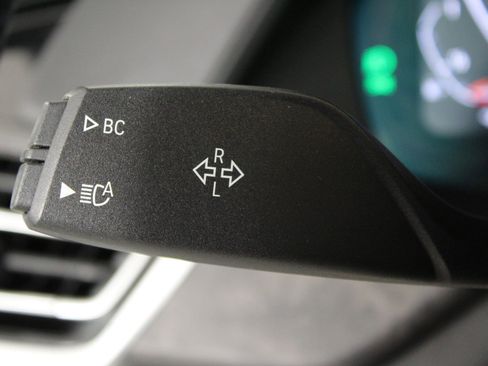 Used 2022 BMW X5 xDrive40i w/ M Sport Package image 30