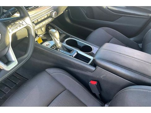 Used 2024 Nissan Altima 2.5 SV image 19