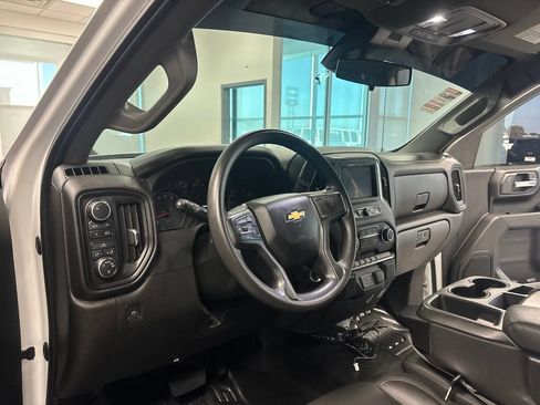 Used 2023 Chevrolet Silverado 1500 W/T w/ WT Value Package AWD/4WD image 14
