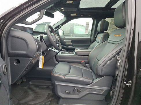 New 2026 Ford Expedition Tremor image 6