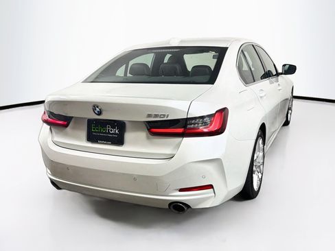 Used 2025 BMW 330i Sedan w/ Convenience Package RWD image 9