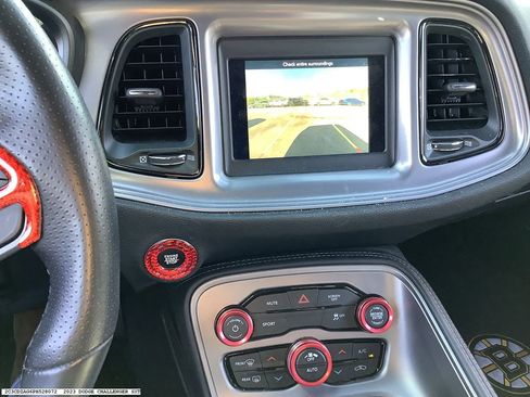 Used 2023 Dodge Challenger SXT w/ Blacktop Package image 9