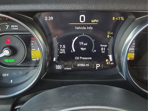 Used 2022 Jeep Wrangler Unlimited Sahara w/ Cold Weather Group image 23