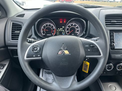 Used 2018 Mitsubishi Outlander Sport ES image 20