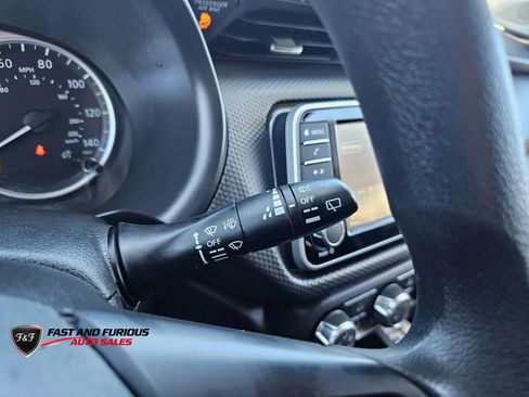 Used 2022 Nissan Kicks S FWD image 21