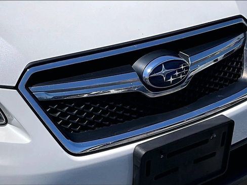 Used 2017 Subaru Crosstrek 2.0i Premium w/ Moonroof Package AWD/4WD image 35