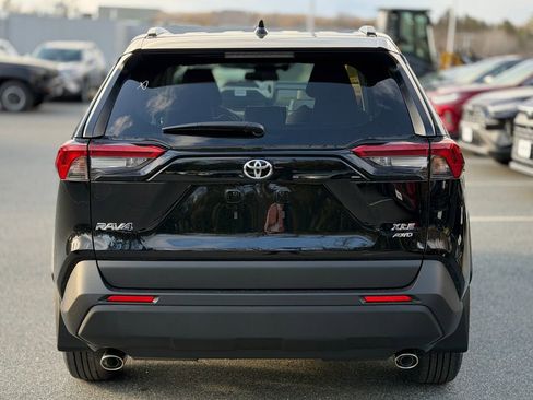 New 2025 Toyota RAV4 XLE w/ Convenience Package image 4