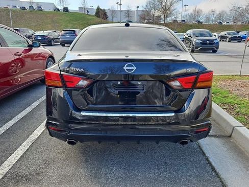 Used 2023 Nissan Altima 2.5 SL image 7