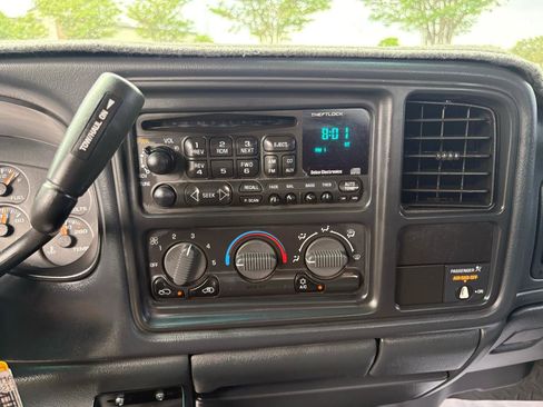 Used 2002 Chevrolet Silverado 1500 LS w/ Heavy Duty Suspension Pkg image 53